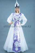 03875 Казахский национальный костюм