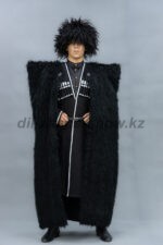 04740 Кавказский костюм горца в бурке