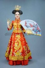 03971 Китайский женский костюм (18000 тг), головной убор с заколкой (10000 тг), украшения для рук (4000 тг), веер (4000 тг)