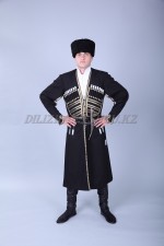 02279 Азербайджанский национальный костюм мужской. . Черкеска (15000 тг), рубашка (2000 тг), шаровары (2000 тг), пояс (2000 тг), папаха (2000 тг), ичиги (3000 тг), кинжал (1000 тг)