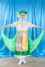 02316 Белорусский национальный костюм женский. Юбка + блузка + фартук (8000 тг), головной убор (2000тг)