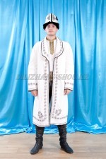02215 Кыргызский мужской национальный костюм. Чапан (3000 тг), рубашка с поясом (2000 тг), головной убор (2000 тг), шаровары (2000 тг), сапоги (2000 тг)