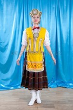 02321 Женский прибалтийский народный костюм