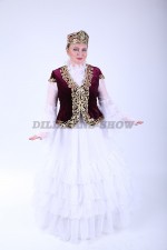 02126 Казахский национальный костюм. Платье (8000 тг), камзол (6000 тг), головной убор (3000 тг)