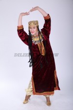 02204 Таджикский народный костюм. Платье (8000 тг), шаровары (2000 тг), тюбетейка с косами (3000 тг), чокер (2000 тг)