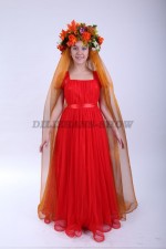 01003 Осень в красном платье. Платье (4000/6000 зависит от размера), венок с фатой (5000 тг)