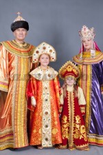 02675 Русские костюмы для семьи