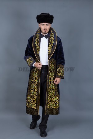 02070 Казахский национальный чапан. Чапан (15000 тг), рубашка (2000 тг), пояс (2000 тг), бабочка (1000 тг), борик (3000 тг)