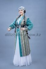 04165 Казахский этнический костюм