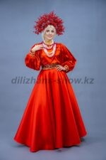 04178 Русский народный костюм с кокошником из ягод