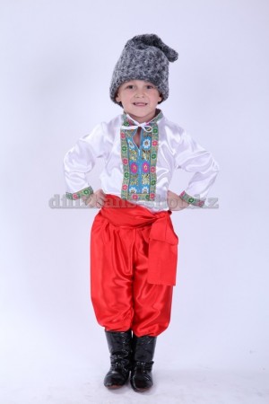 00839 Украинский костюм для мальчика. Шаровары + рубашка + пояс (4000 тг), головной убор (2000 тг), ичиги (1000 тг)
