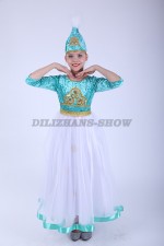 00493 Казахский национальный костюм "Тамила" 02. Платье, саукеле (7000 тг)