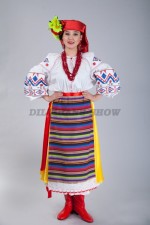 02330 Молдавский женский костюм. Юбка (4000 тг), фартук (2000 тг), блузка (4000 тг), головной убор (2000 тг), бусы (1000 тг), сапоги (2000 тг)