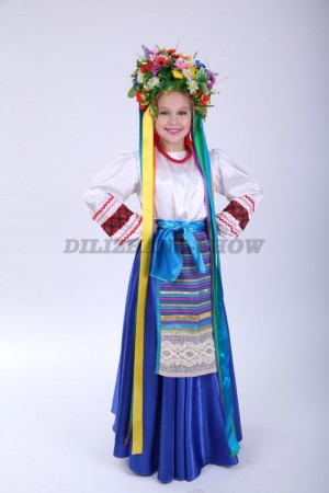 00833 Украинский народный костюм для девочки 03. Юбка (3000 тг), блузка (2000 тг), фартук (2000 тг), венок (3000 тг)