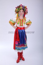 00829 Украинский народный костюм для девочки 01. Комплект (12000 тг), венок (3000 тг), сапоги (2000 тг)