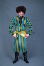 02267 Туркменский народный костюм. Чапан с платком (5000 тг), папаха (5000 тг), рубашка (2000 тг), шаровары (2000 тг), сапоги (4000 тг)