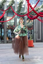 05027 Женский образ в стиле милитари